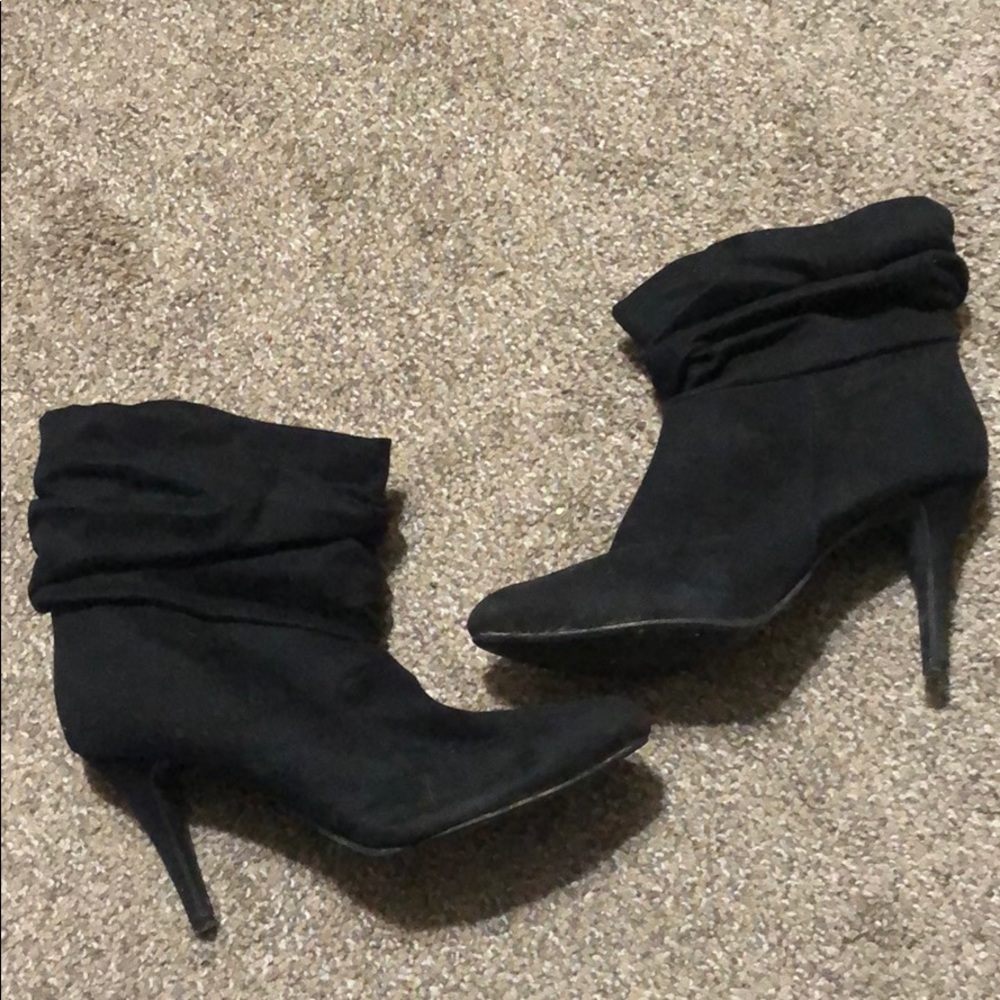 Black ankle boots size 8.5